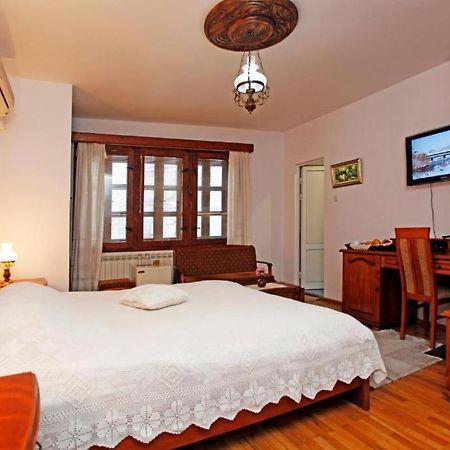 Family Hotel Varosha 2003 洛维奇 外观 照片